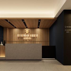Fieris Izzy Hotel